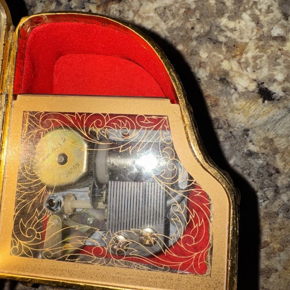 Piano Music Trinket Box Vintage Floral Gold tone Japan Works!